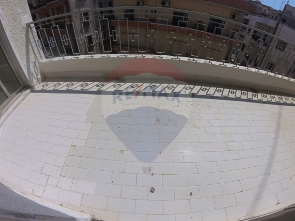 R9-2542 Apartment 250m for sale in Jemayzet - Tripoli — الصورة 5 من 11