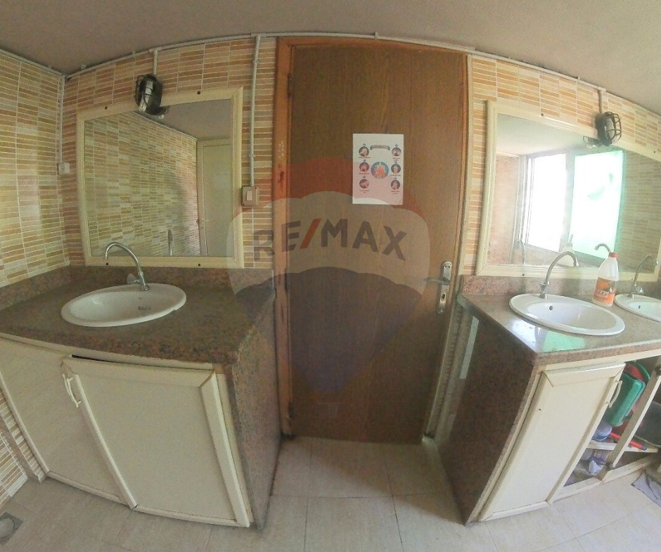 R9-2553 Furnished School for Rent in Abou Samra Tripoli – 2,000 m² — Photo 5 of 8