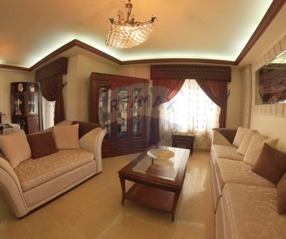 R9-2556 Apartment 135m for Sale in Corniche El Mina – Tripoli — Photo 5 of 11