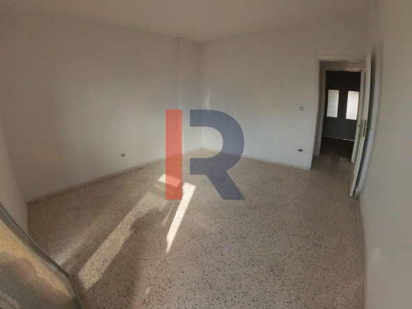 R9-2574 Apartment 225m for Sale in Rahbat Street - Tripoli — الصورة 5 من 8