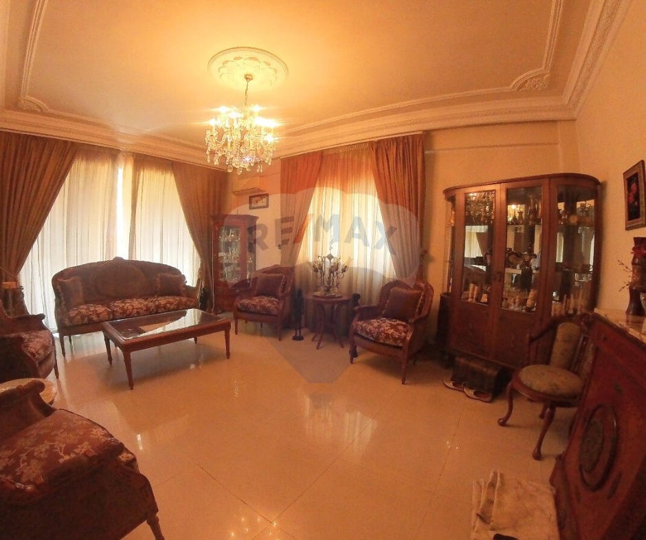 R9-2555 Apartment 275m for Sale in Mina – Port Said Street — الصورة 7 من 10