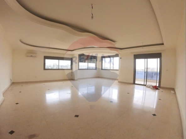 R9-2580 Apartment 250m for Rent in Dam Wel Farez – Tripoli (Zone D) — الصورة 2 من 8
