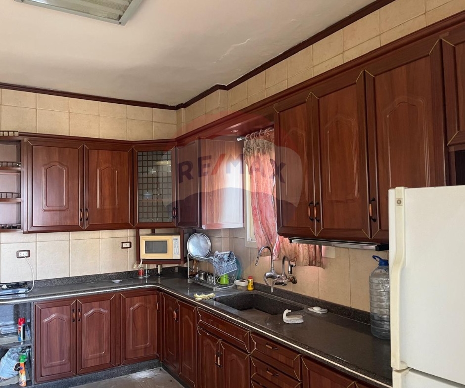 R9-2665 Apartment for Sale in Boulevard Zahriye Tripoli – 280 m² — Photo 2 of 9