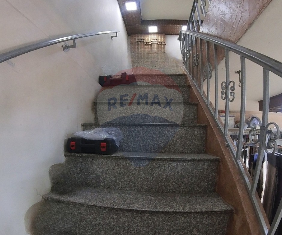 R9-2599 Shop for Sale in Marmaroun Street, Tripoli — الصورة 2 من 4