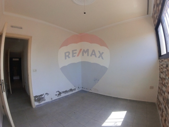 R9-2627 Apartment for Sale – Abou Samra, Tripoli — Photo 3 of 7