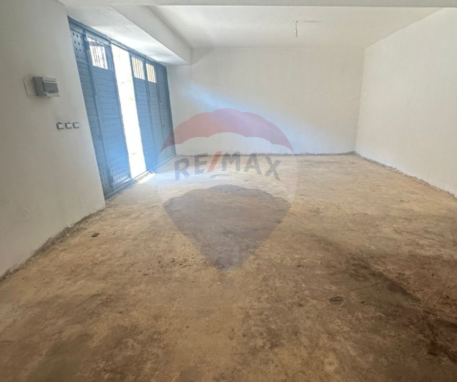 R9-2586 Warehouse 500m for Sale in Amioun – Koura — الصورة 3 من 4