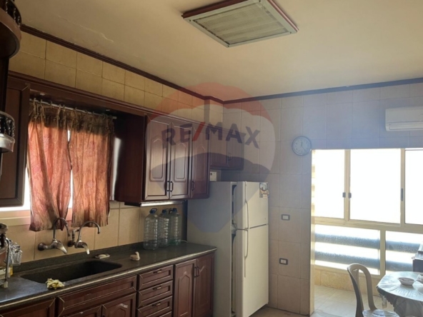 R9-2665 Apartment for Sale in Boulevard Zahriye Tripoli – 280 m² — Photo 3 of 9