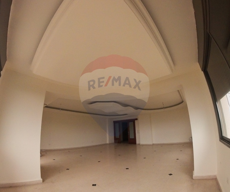 R9-2580 Apartment 250m for Rent in Dam Wel Farez – Tripoli (Zone D) — الصورة 4 من 8
