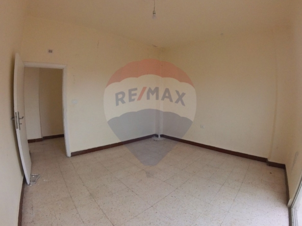 R9-2581 Apartment 200m for Sale in Zahriyeh – Tripoli — الصورة 4 من 7
