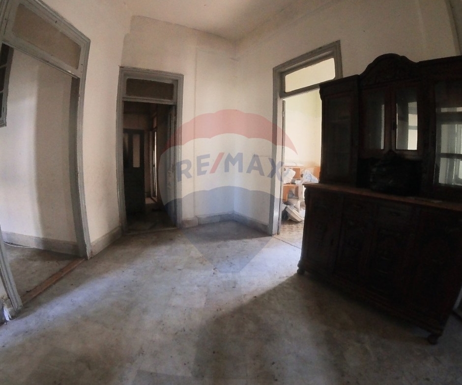 R9-2613 Apartment for Sale in Azmi, Tripoli – 172 Square Meters — الصورة 4 من 7