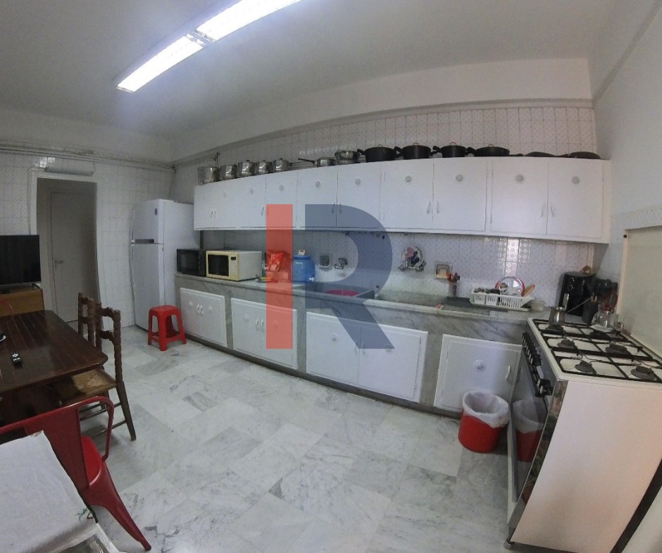 R9-2619 Apartment for Sale in Mina Road Tripoli – 220 m²شقة للبيع في طريق الميناء طرابلس – 220 متر مربع — Photo 4 of 14