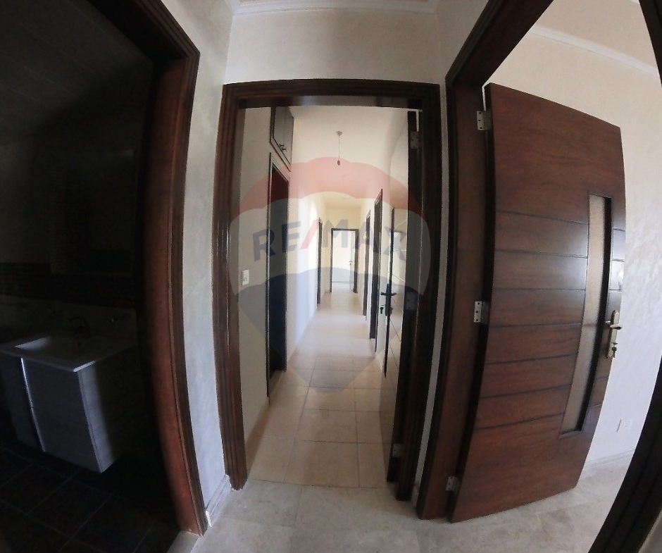 R9-2639 Apartment for Sale – Marmaroun, Tripoli — Photo 4 of 13