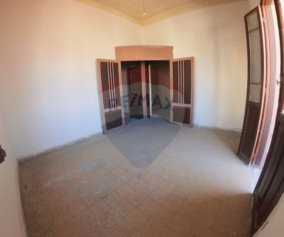 R9-2692 Two Apartments for Sale – Zahriyeh, Tripoli — الصورة 3 من 7