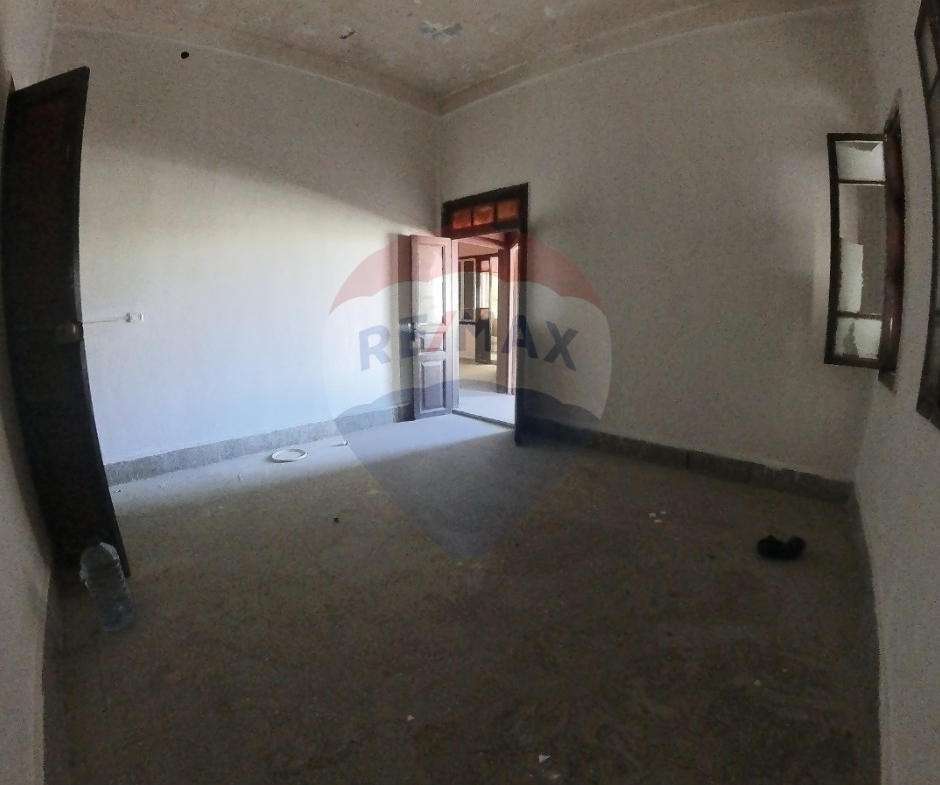 R9-2692 Two Apartments for Sale – Zahriyeh, Tripoli — الصورة 4 من 7