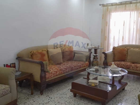 R9-2641 Apartment for Sale – Corniche El Mina, Tripoli — Photo 5 of 7
