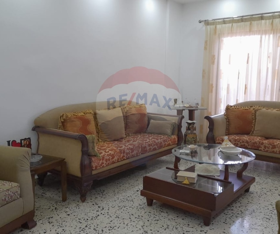 R9-2641 Apartment for Sale – Corniche El Mina, Tripoli — Photo 5 of 7