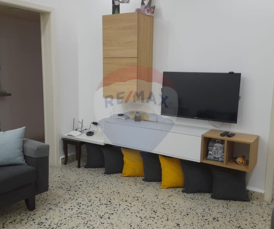 R9-2641 Apartment for Sale – Corniche El Mina, Tripoli — Photo 6 of 7