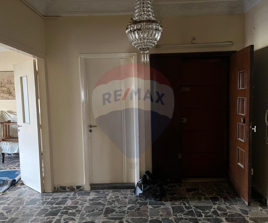 R9-2665 Apartment for Sale in Boulevard Zahriye Tripoli – 280 m² — Photo 7 of 9