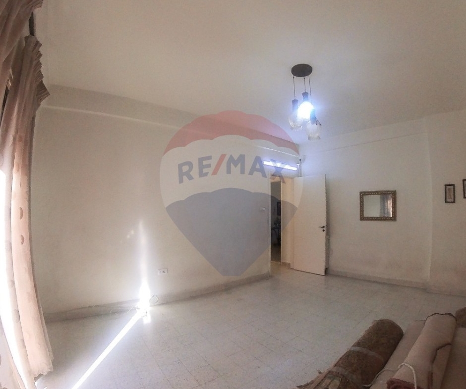 R9-2592 Apartment for Sale in Azmi, Tripoli — 185 Square Meters — الصورة 7 من 11