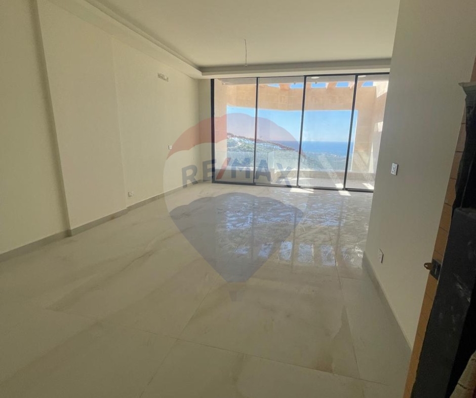 R9-2781 Lower-Ground Apartment with Panoramic Views in Balamand — Photo 9 of 9