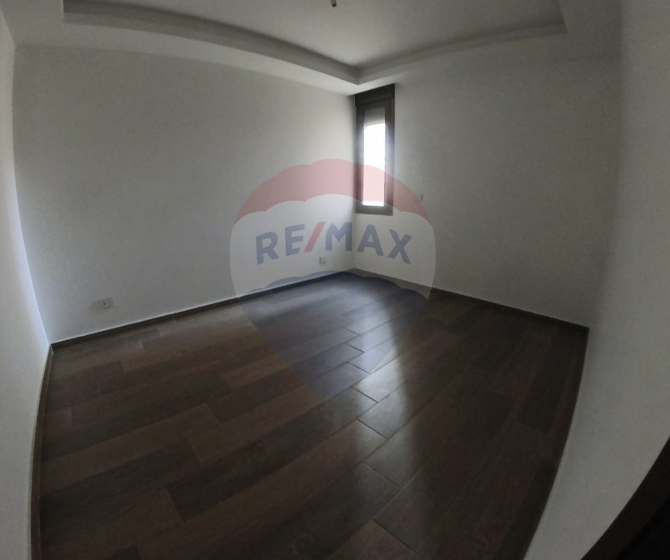 R9-2736 Super Deluxe Apartment for Sale – Jamil Adra Street — الصورة 10 من 10