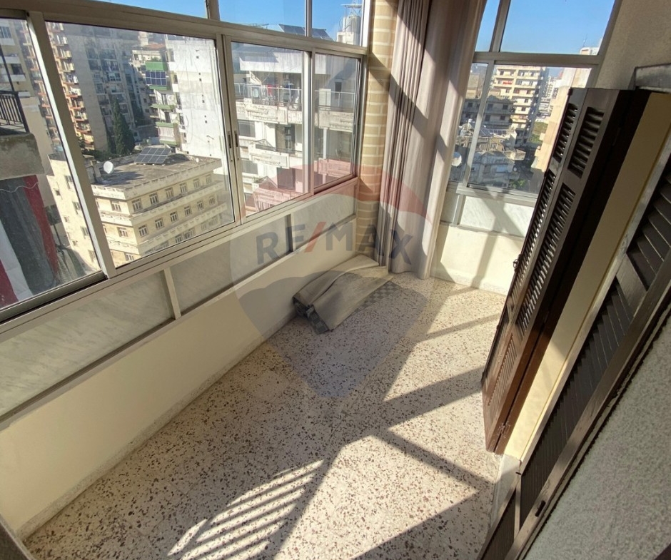 R9-2784 Live Above It All – Spacious Apartment For Sale in Abou Samra Tripoli — الصورة 10 من 12