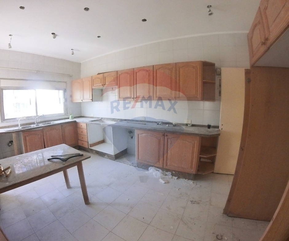 R9-2846 Apartment for Sale in Maarad Tripoli – 310 m² — Photo 10 of 10