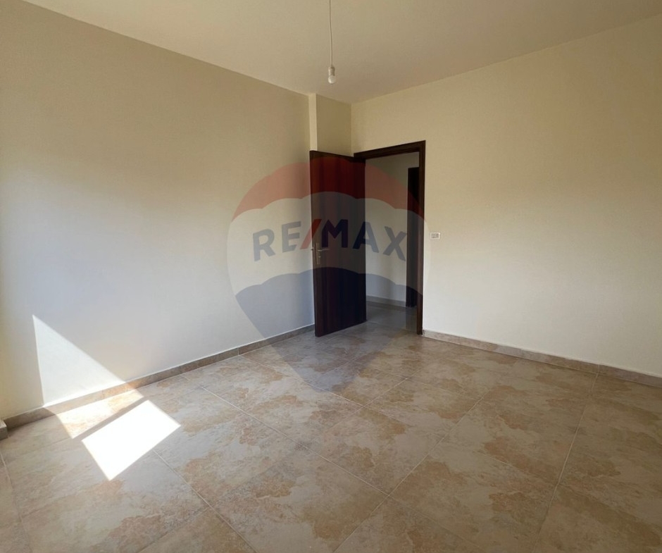 R9-2743 Elegant 3-Bedroom Apartment with Maid’s Room – 180m² — Photo 1 of 10