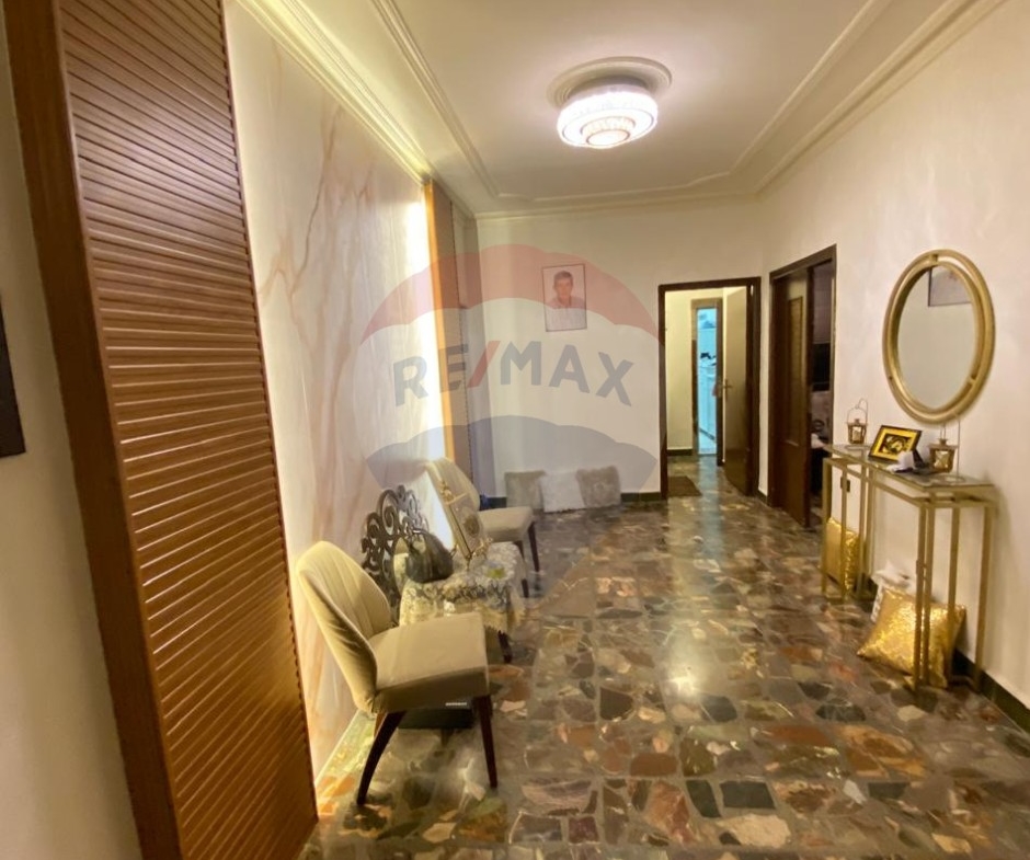 R9-2749 Exclusive 220m² Apartment for Sale in Sahat Dannawi – Abou Samra — الصورة 14 من 14