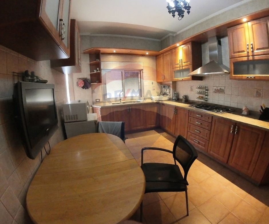 R9-2737 Spacious Apartment For Sale in Mina road - Tripoli — Photo 15 of 15