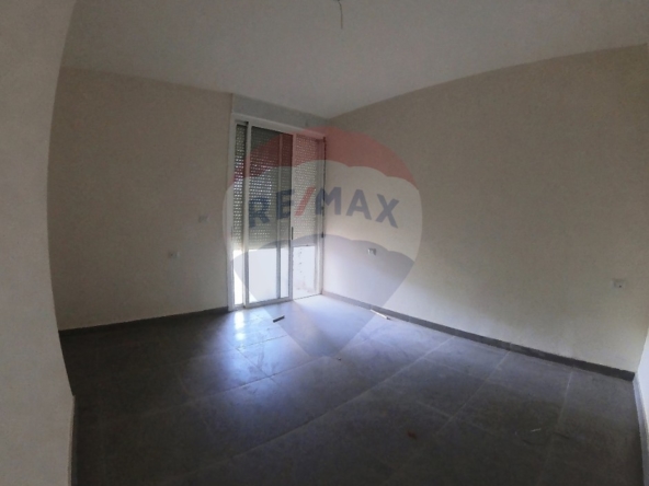R9-2716 Well-Planned Apartment in Qalamoun – Tripoli — Photo 2 of 12
