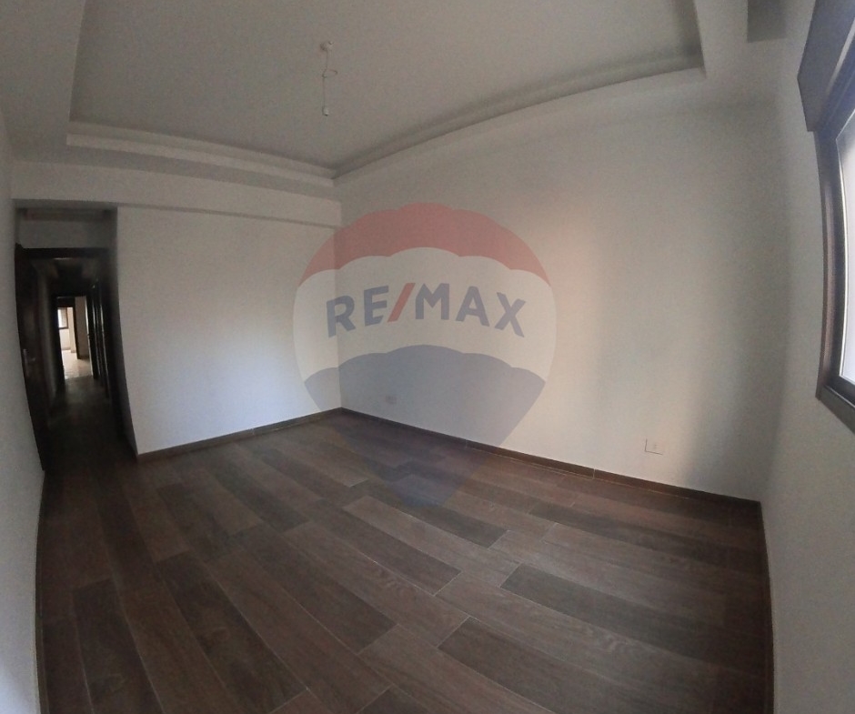 R9-2735 Luxury 200m² Apartment For Sale On Jamil Adra Street — الصورة 2 من 8