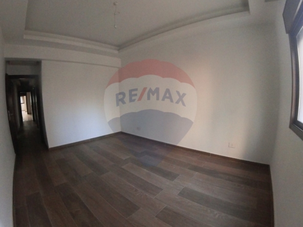 R9-2736 Super Deluxe Apartment for Sale – Jamil Adra Street — الصورة 2 من 10