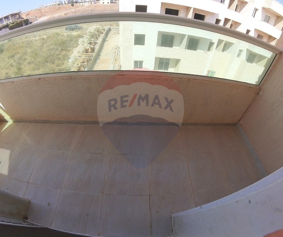 R9-2738 Affordable Apartment For Sale in Btouratij - Koura — الصورة 2 من 9