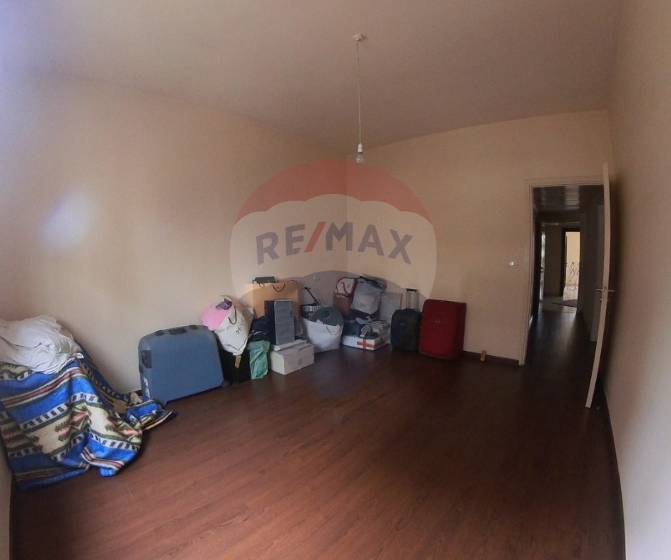 R9-2768 Apartment for Sale in Maarad Street – Tripoli | 5th Floor — Photo 2 of 9