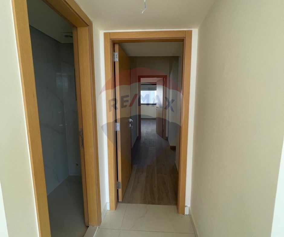 R9-2782 Spacious 3BR Apartment in Balamand with Panoramic Balconies — الصورة 2 من 8