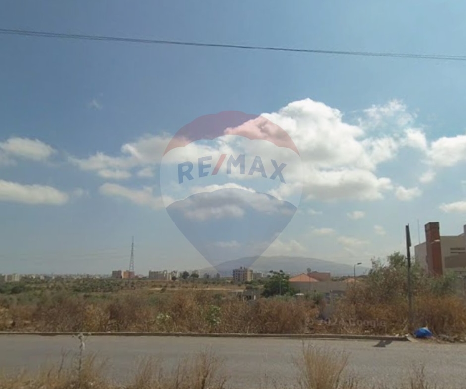 R9-2804 Plot Near Hozz Mall with Dual Road Access and Utilities — الصورة 5 من 5