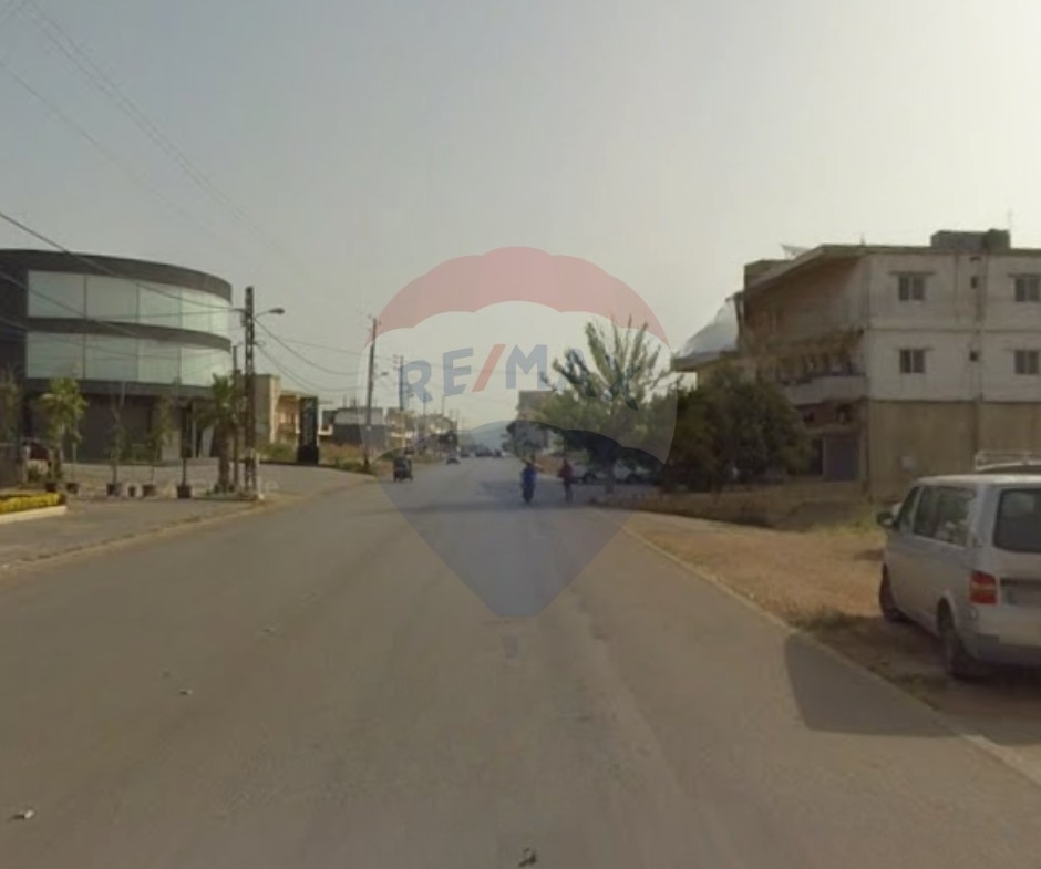 R9-2808 Turnkey Opportunity: Land with Structure on Main Road – Perfect for Food Court or Agri Project — الصورة 2 من 2