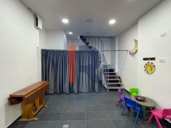 R9-2845 Shop for Rent in Thaqafa Street – 60 m² Over 2 Floors — الصورة 3 من 5