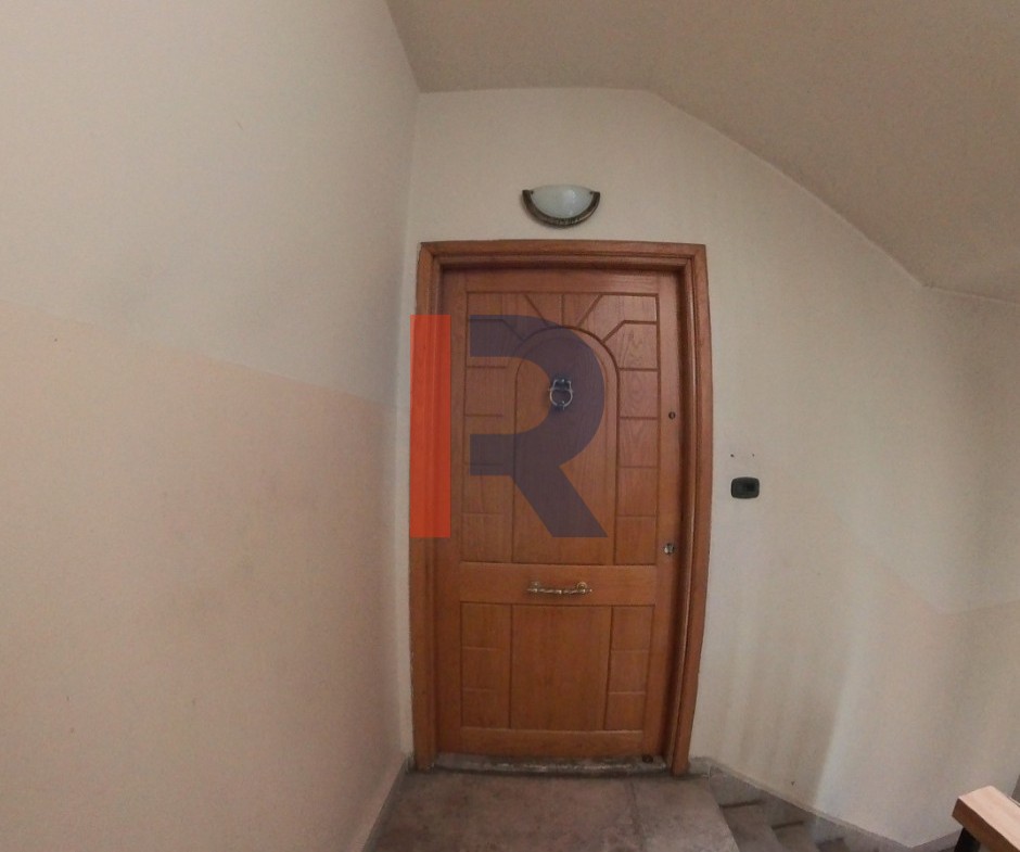 R9-2777 Spacious Apartment For Sale in Nakabet El Ateba – Ideal for Families — Photo 3 of 9
