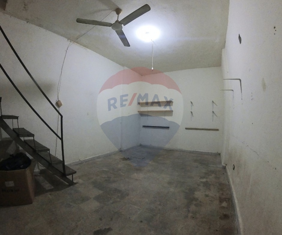 R9-2779 Commercial Shop For Sale in Azmi Balha Street Tripoli — Photo 3 of 8