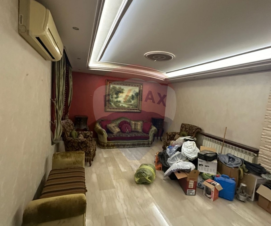 R9-2815 Prime Rental in Dam W Farez – 200 m² — الصورة 3 من 11
