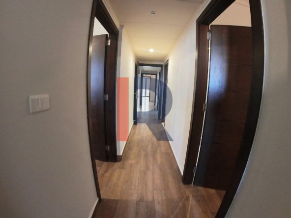 R9-2832 Elegant Apartment for Sale in Dam W Farez – 210 m² — الصورة 2 من 10