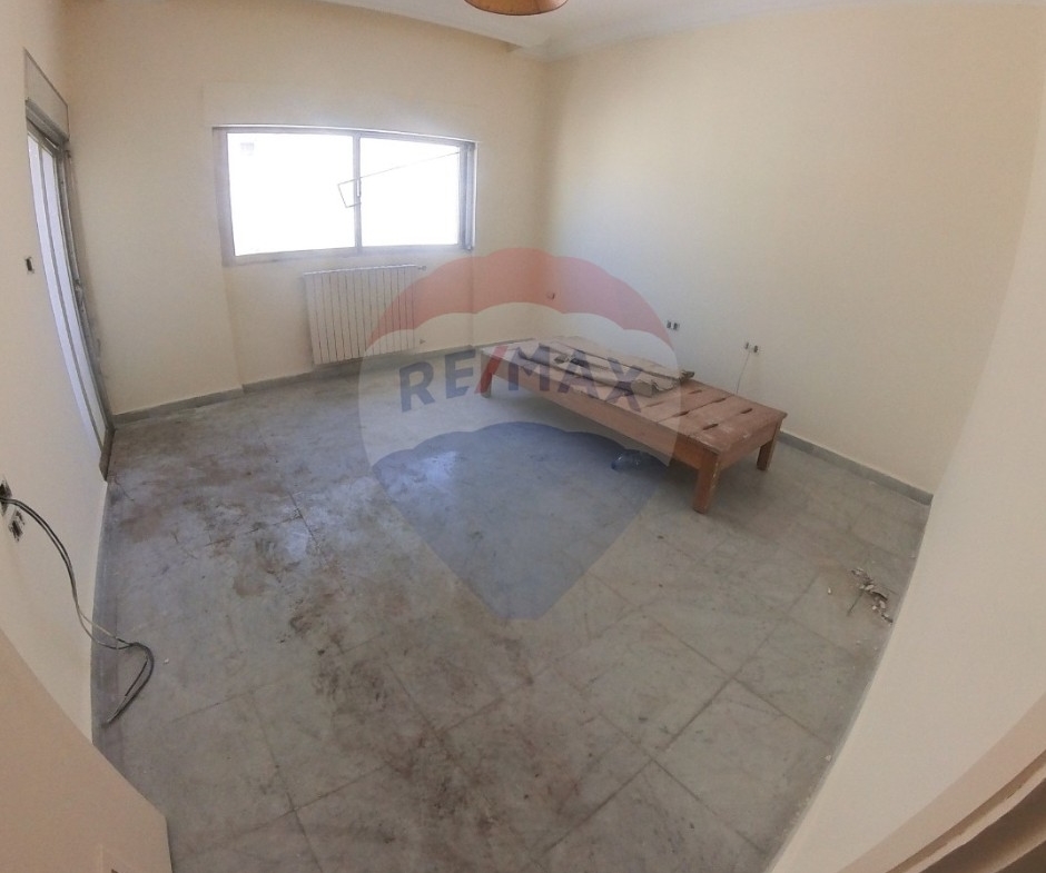 R9-2846 Apartment for Sale in Maarad Tripoli – 310 m² — Photo 4 of 10