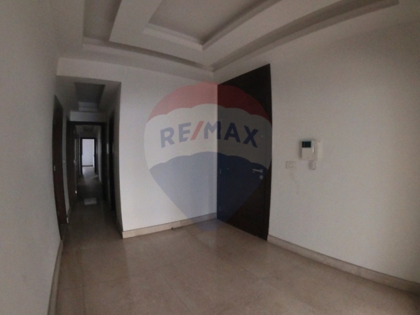 R9-2736 Super Deluxe Apartment for Sale – Jamil Adra Street — الصورة 4 من 10