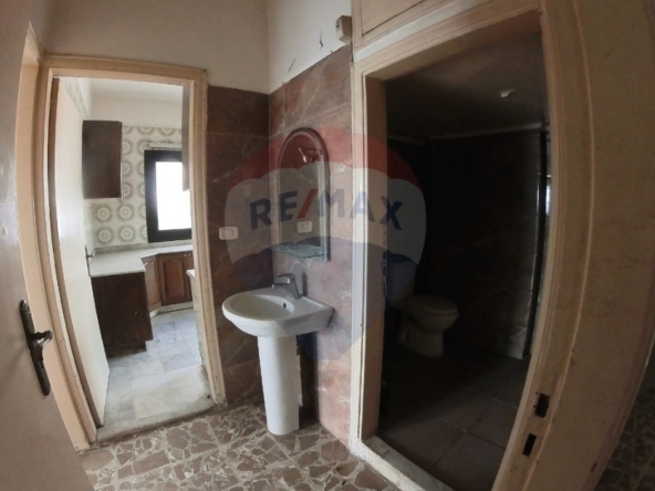 R9-2704 Apartment for Sale – Abou Samra, Tripoli — الصورة 4 من 11