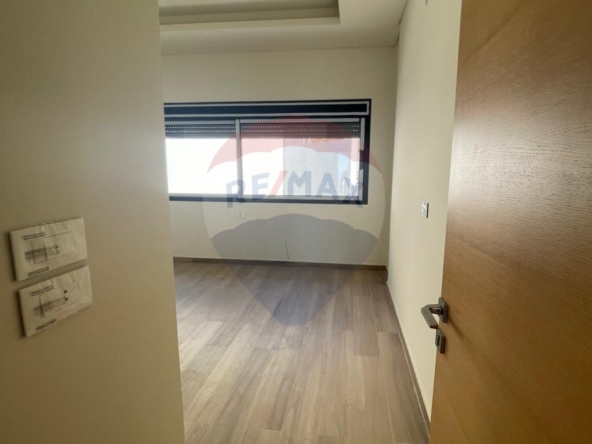 R9-2782 Spacious 3BR Apartment in Balamand with Panoramic Balconies — الصورة 4 من 8
