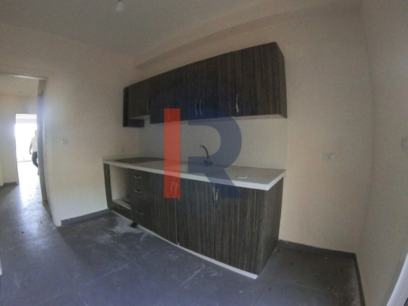 R9-2712 Ground Floor Apartment With Garden For Sale in Qalamoun — Photo 4 of 12
