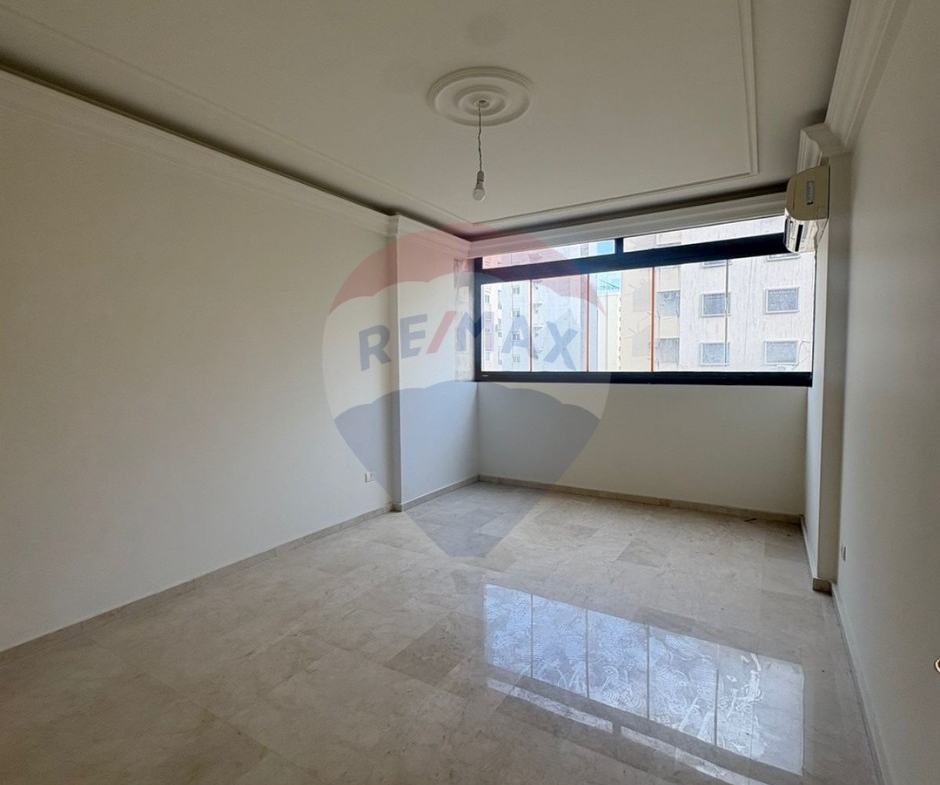 R9-2820 Prime 4th Floor Apartment in 24 Street — Photo 4 of 7