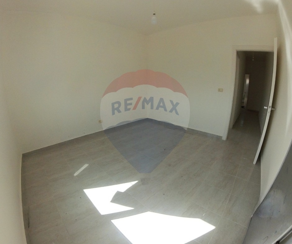 R9-2738 Affordable Apartment For Sale in Btouratij - Koura — الصورة 5 من 9